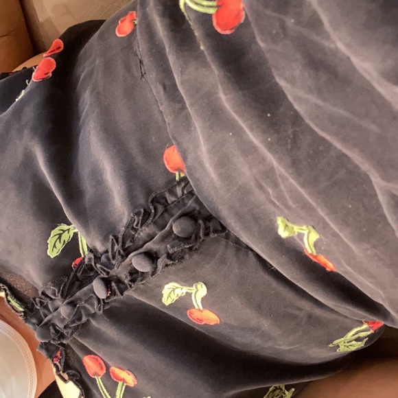 For love and lemons cherry mini size Small - Picture 3 of 3